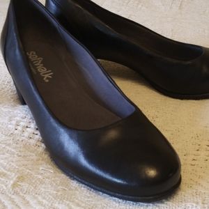 Softwalk Black Leather Classic Pump Shoes, 9 1/2M